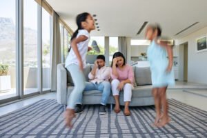 Barulho de crianças em condomínio