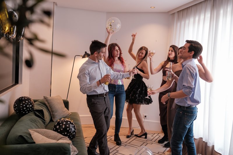 Festa em apartamentos: até onde vai o direito do morador?