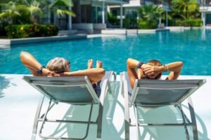 Morador inadimplente pode usar área comum